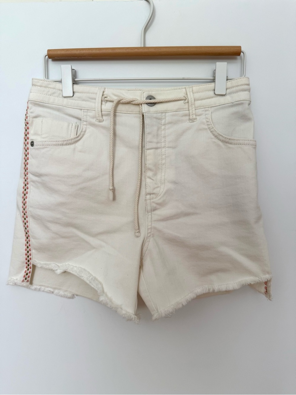 Anthropologie Women’s Cream High-Rise Denim Shorts with Side Trim - Picture 1 of 6